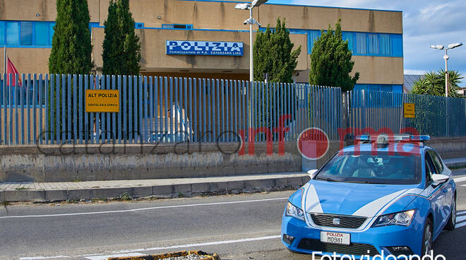 Polizia commissariato lido