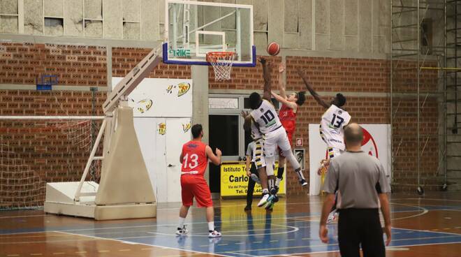 Sconfitta casalinga sul suono della sirena per il Basketball