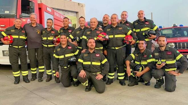 Vigili del fuoco in pensione, saluto comando a Giuseppe Cavallino